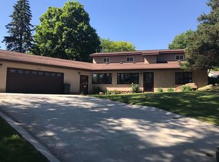 139 Kelly Ct, Waterloo, IA 50701