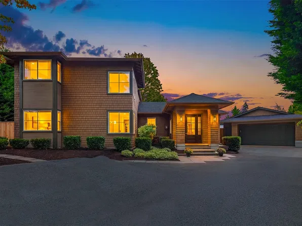 701 20th Avenue W, Kirkland, WA 98033