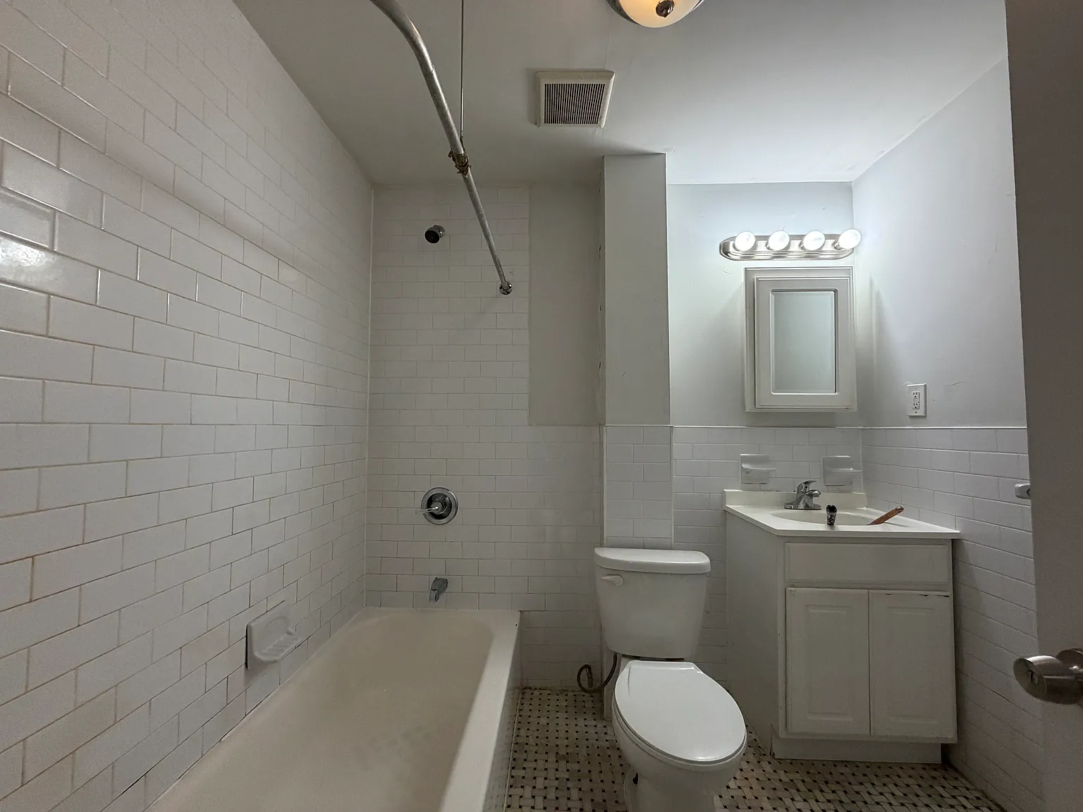 500 Ocean Avenue — Photo 3