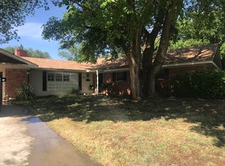 303 E 2nd St, Shamrock, TX 79079