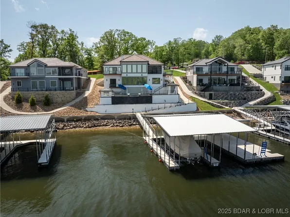 27 Damsel Rd, Lake Ozark, MO 65049