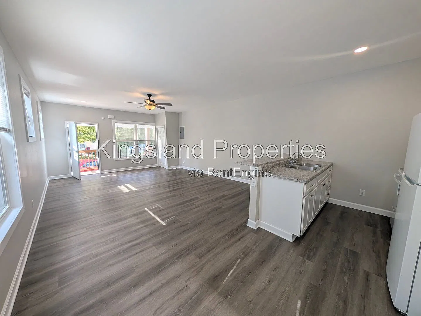1 bed, 1.0 bath, 800 sqft, $925 — Photo 3