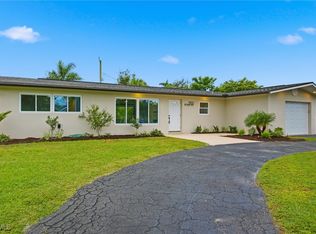 1560 Ricardo Ave, Fort Myers, FL 33901