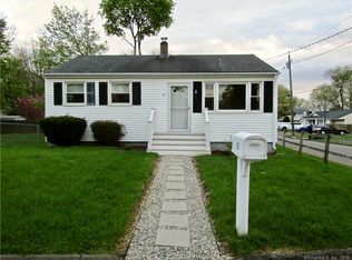 12 Cadwell Pl, Branford, CT 06405