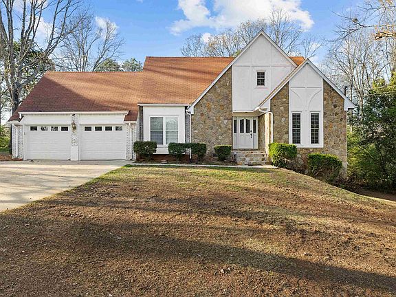 2nd image of 199 Montclair Cir