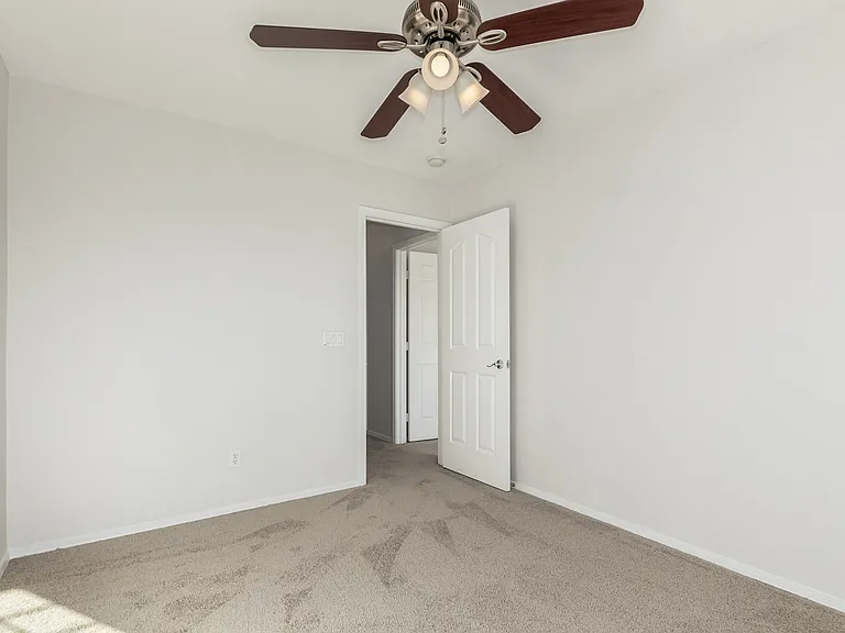 17840 W Calavar Rd — Photo 17