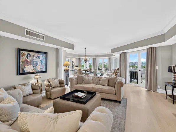 300 SE 5th Ave, Boca Raton, FL