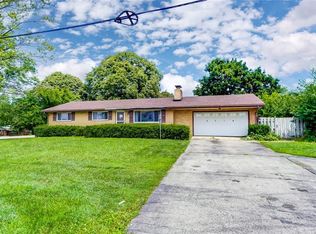 8318 Hendrickson Rd, Middletown, OH 45044