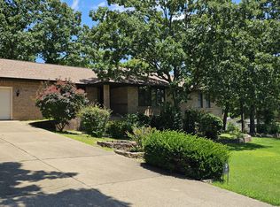 1800 Eagle Dr, Mountain Home, AR 72653