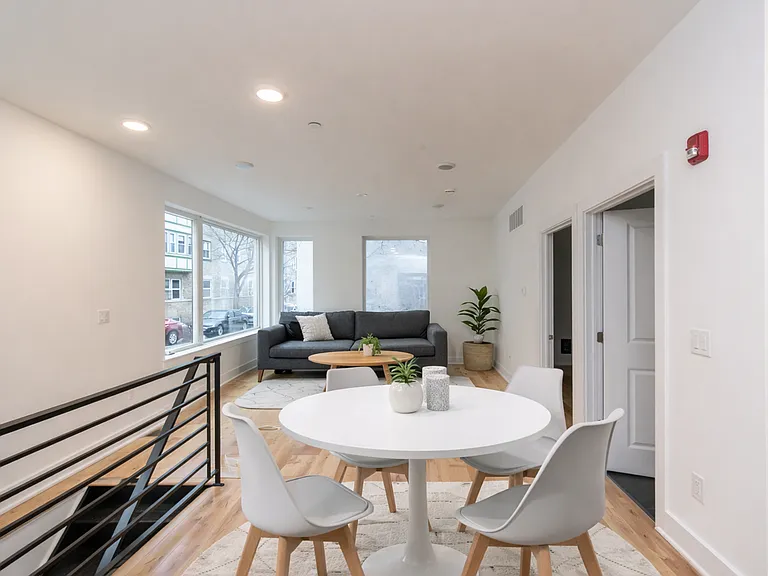 LUDLOW_4100 — Photo 3