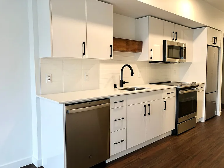 Spur Apartments — Photo 126