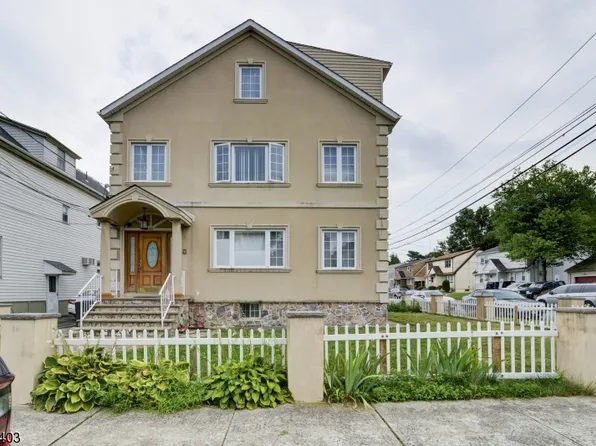 125 Blaine St, Passaic City, NJ 07055