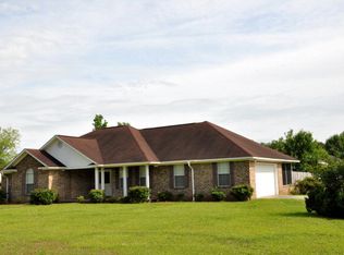 111 River Oaks Dr, Fairhope, AL 36532