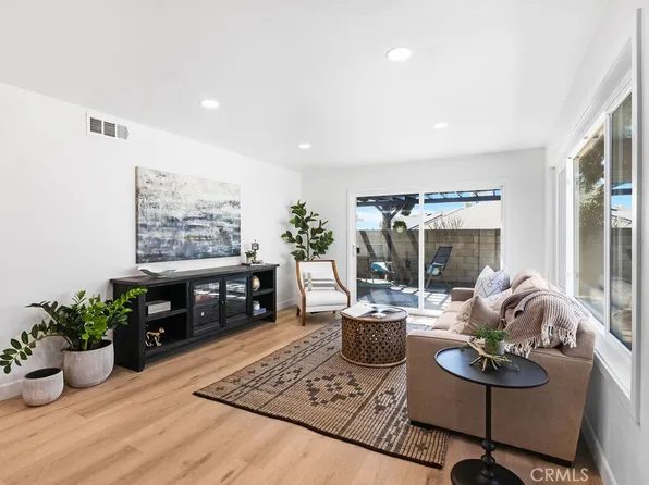 1001 N Van Buren St, Placentia, CA 92870