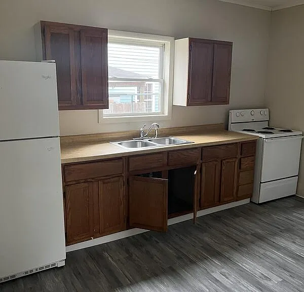 617 E Broadway Blvd — Photo 5