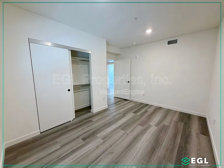 10505 Hawthorne — Photo 29