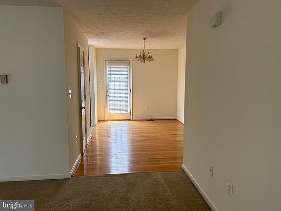 5th image of 170 Equestrian Dr