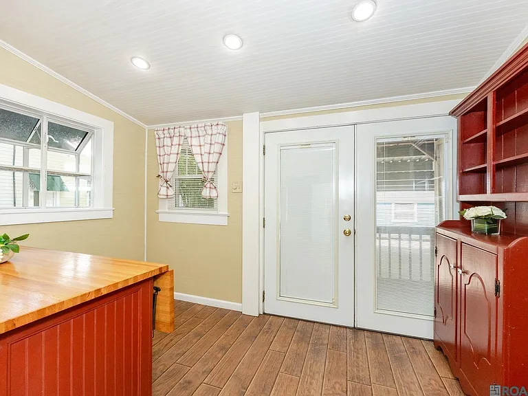 24030 Eden St — Photo 15