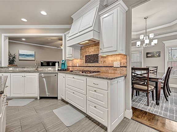 4th image of 5311 S 60th Pl