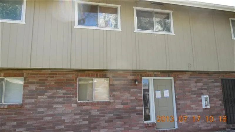 2706 W Modoc Ct photo 1