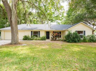 920 Hicks Rd, Lakeland, FL 33813