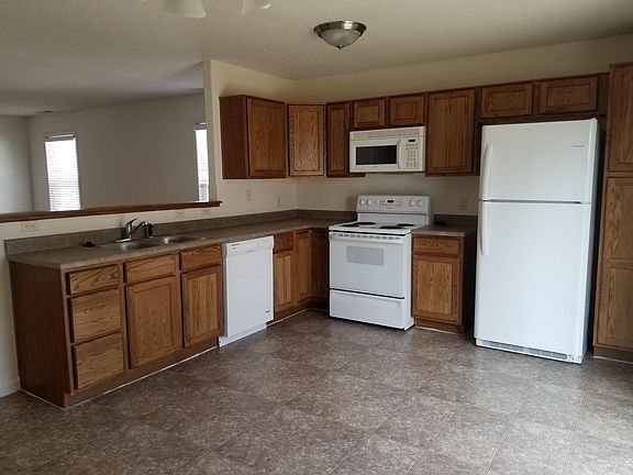 Kitchen with all appliances!