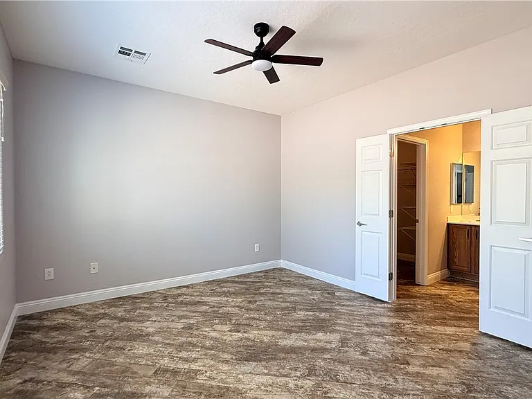 2354 Amana Dr — Photo 3
