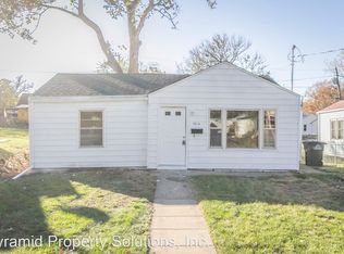 1914 10th St, Des Moines, IA 50314