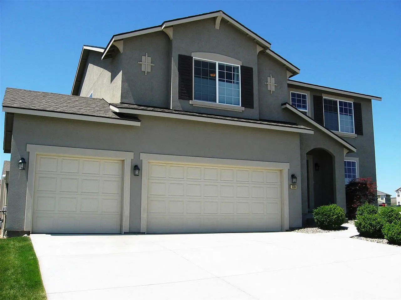 3314 Saratoga Ln photo 1