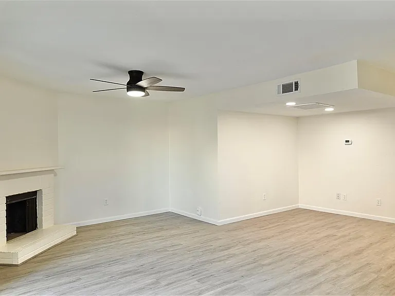 7918 Prestwood Dr #4 — Photo 12