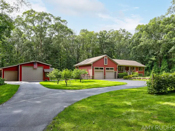 6923 S Walker Rd, Fruitport, MI 49415