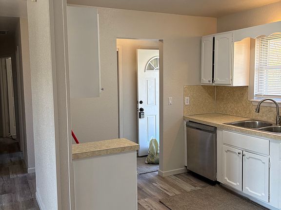 4th image of 9 S 189th Ave E