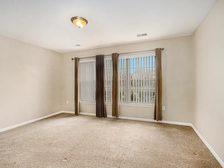 799 Addington Ln — Photo 10
