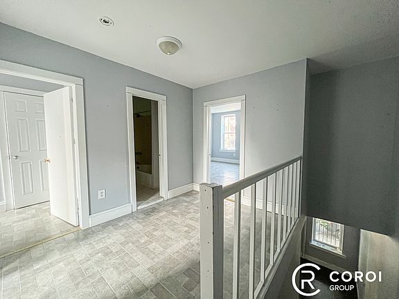 4th image of 548 Saint Marks Ave #2