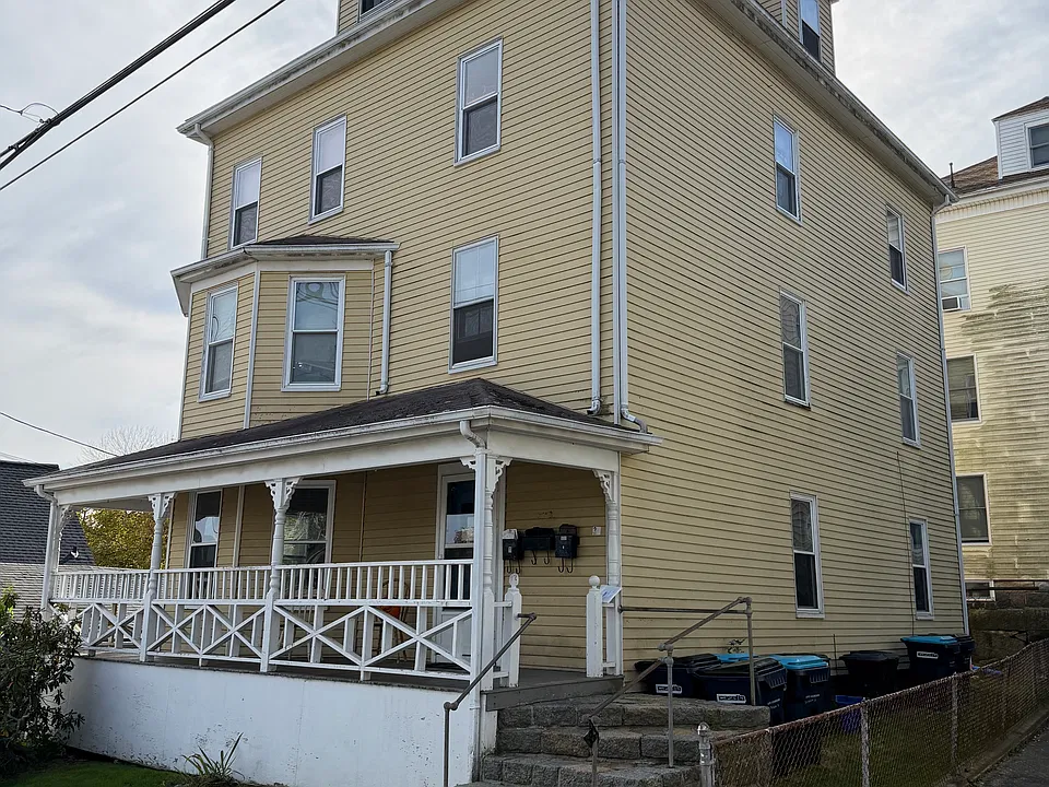 34 Webster St #1