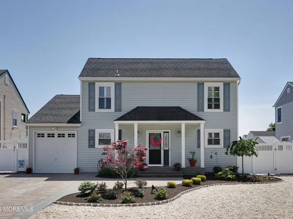81 Storm Jib Court, Bayville, NJ 08721