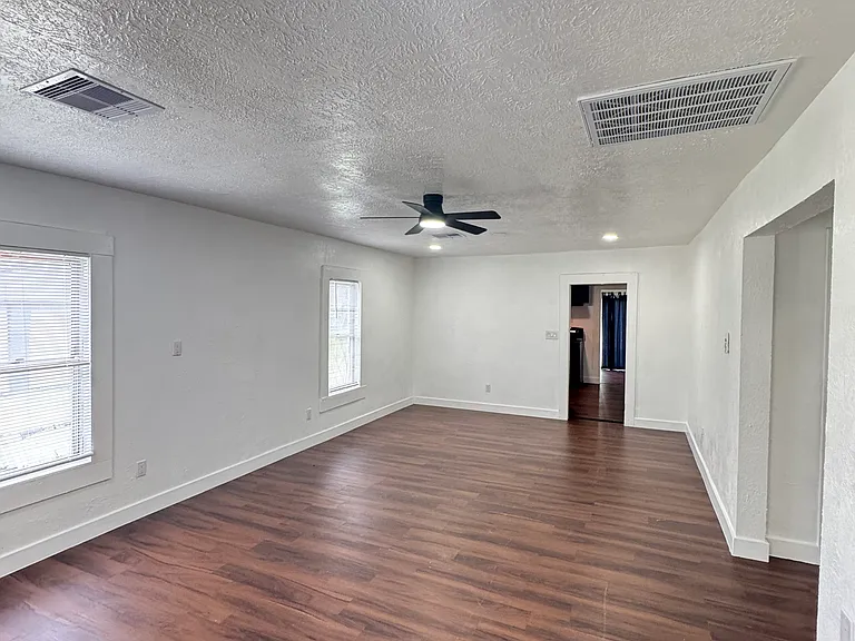 309 J Johnson — Photo 11