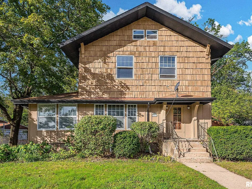 1113 N Summit Blvd