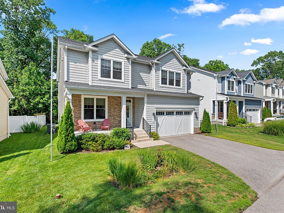 1st image of 810 Lynwood Ln