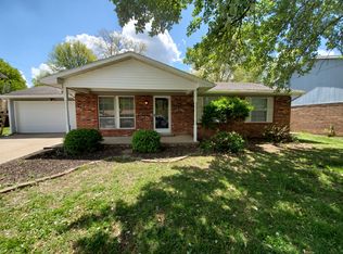 3114 W Countryside Dr, Springfield, MO 65807