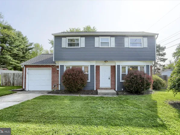 121 Throne Ave, York, PA 17402