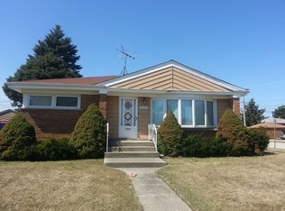 4626 Grace St, Schiller Park, IL