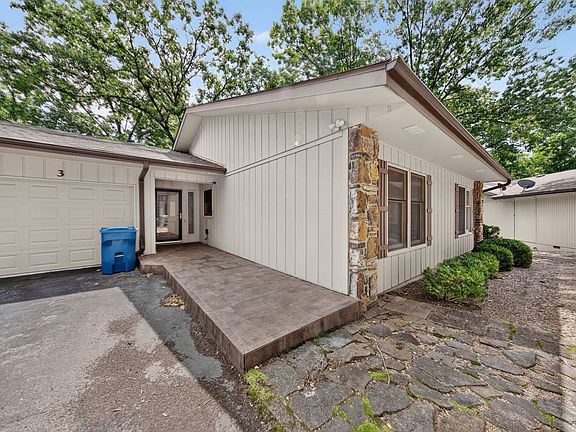 2nd image of 3 Joanie Ln
