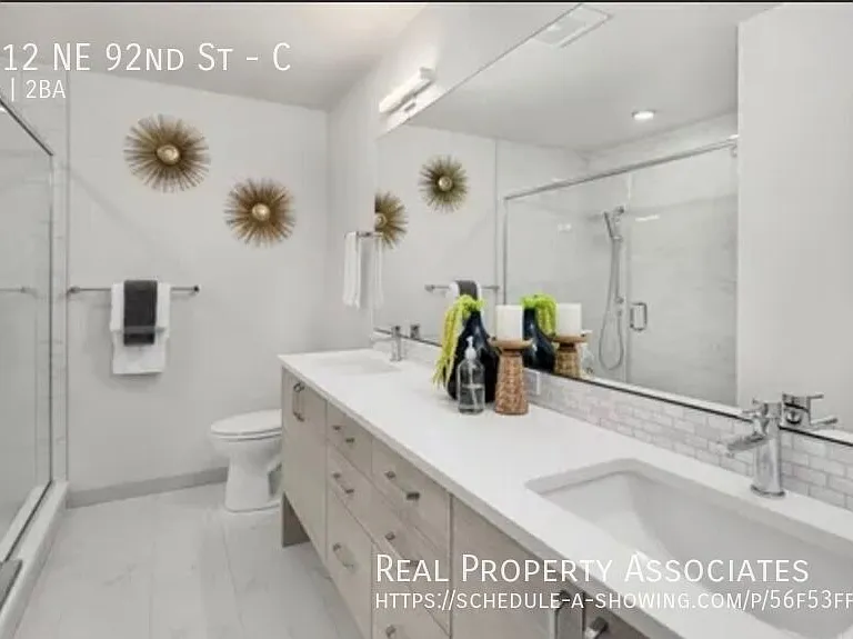 1012 NE 92nd St #C — Photo 16