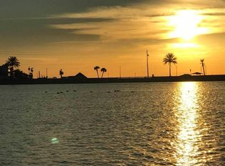 1602 Bayou Shore Dr, Galveston, TX 77551