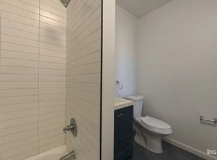 6755 Germantown Ave APT 4, Philadelphia, PA 19119