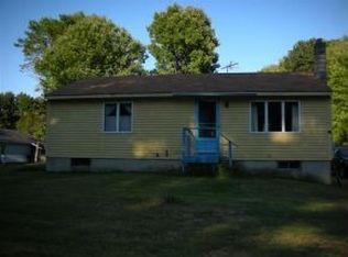 579 6th St, Dover, NH 03820