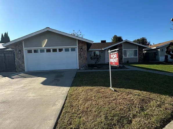 951 Orangewood Ct, Lemoore, CA 93245