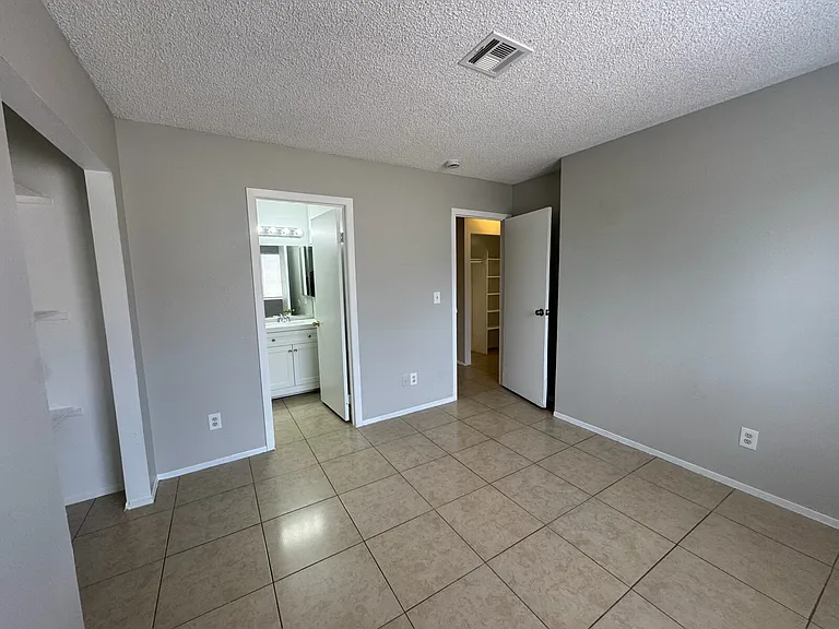 4590 Carriage Park Dr #16C — Photo 15