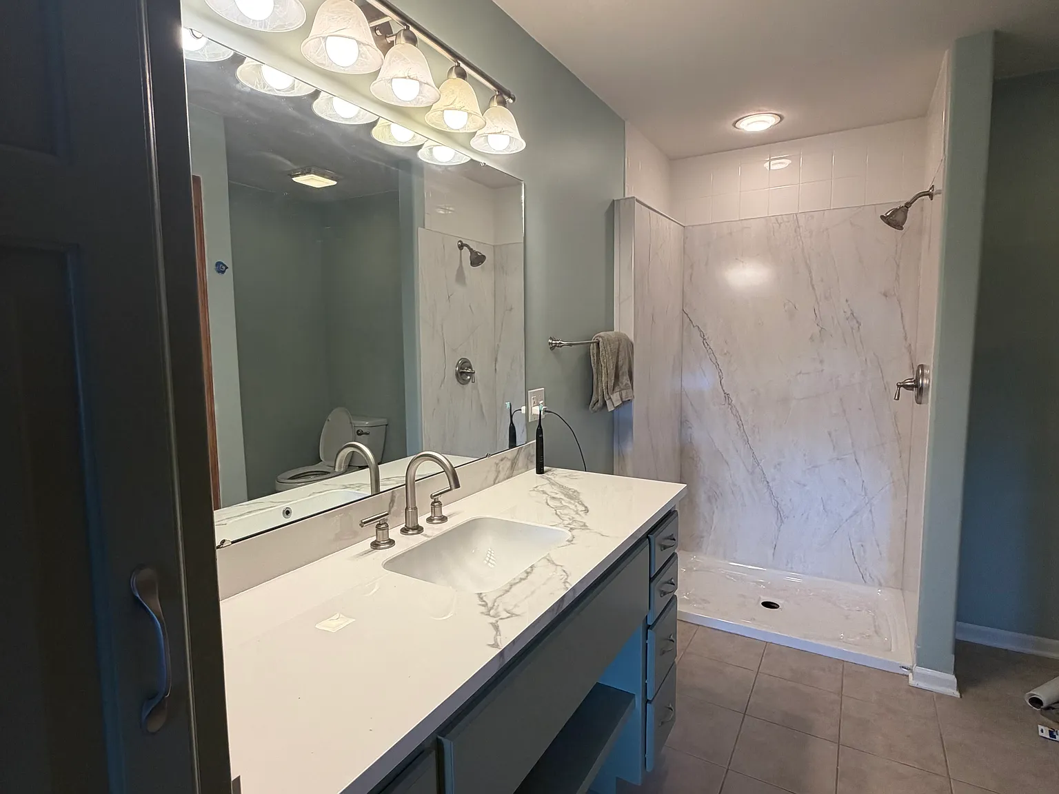 4 bed, 1350 sqft, $2,500 — Photo 1